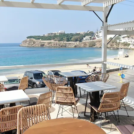 Artemis Hotel